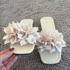Elegant Cream Floral Women's Sandals
